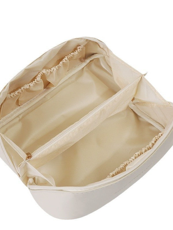 Large Capacity Multi-Functional Portable Toiletry Bag